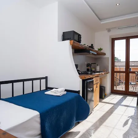 Santa Irene & Apartmán Marina di Camerota